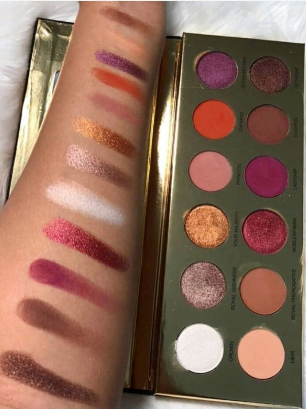 COLOURED RAINE ‘Queen of Hearts’ Eyeshadow Palette - 12 shades - RARE